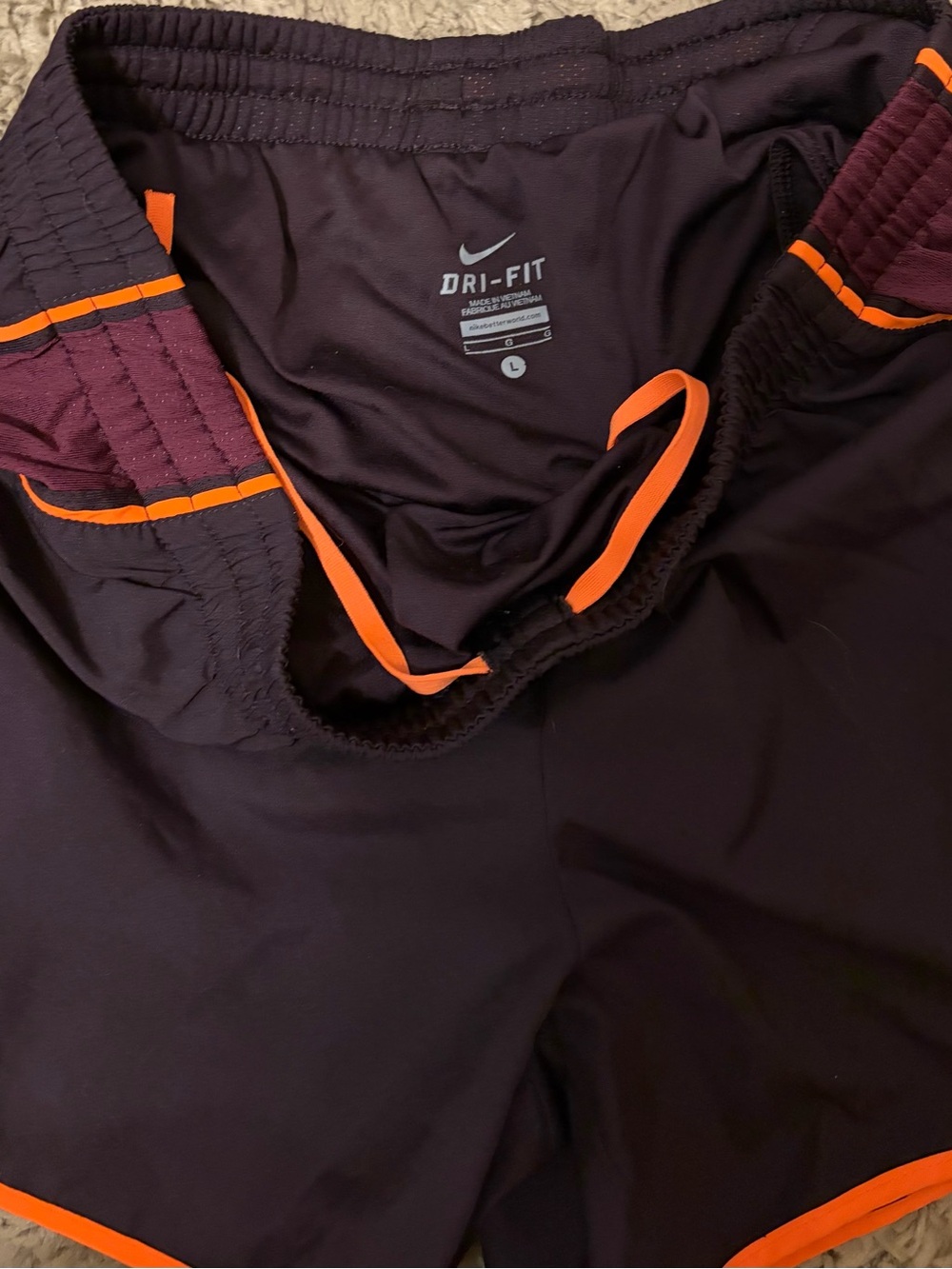 Nike Womens Shorts 💜 Large - Picture 2 of 3